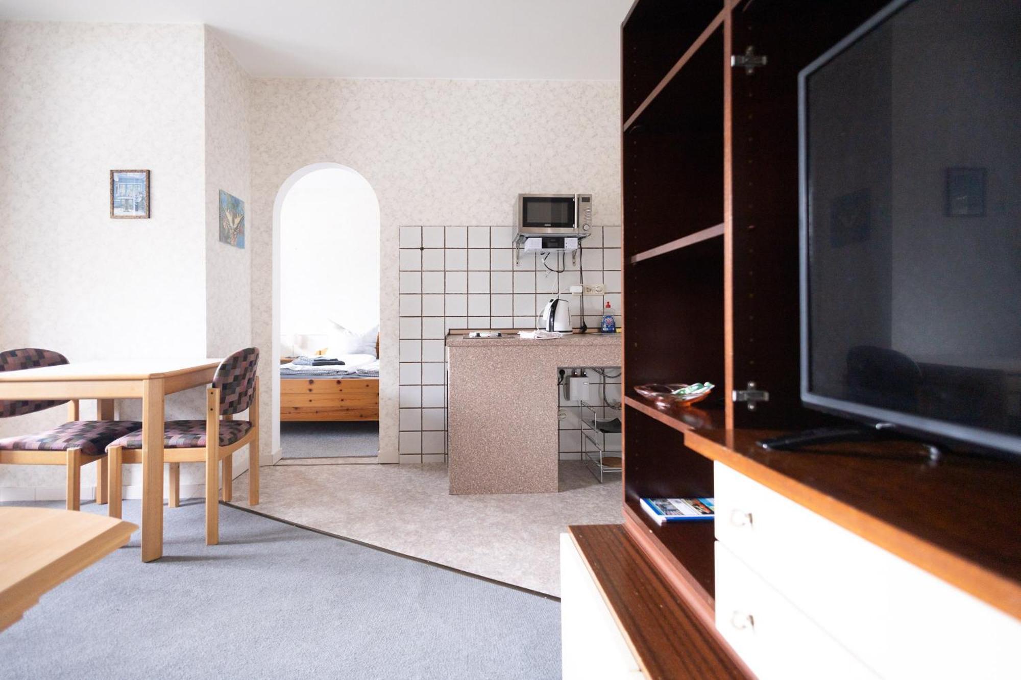 Apartmenthaus Am Waldrand- Kueche - Fruehstueck - Balkon 维尔德曼 外观 照片