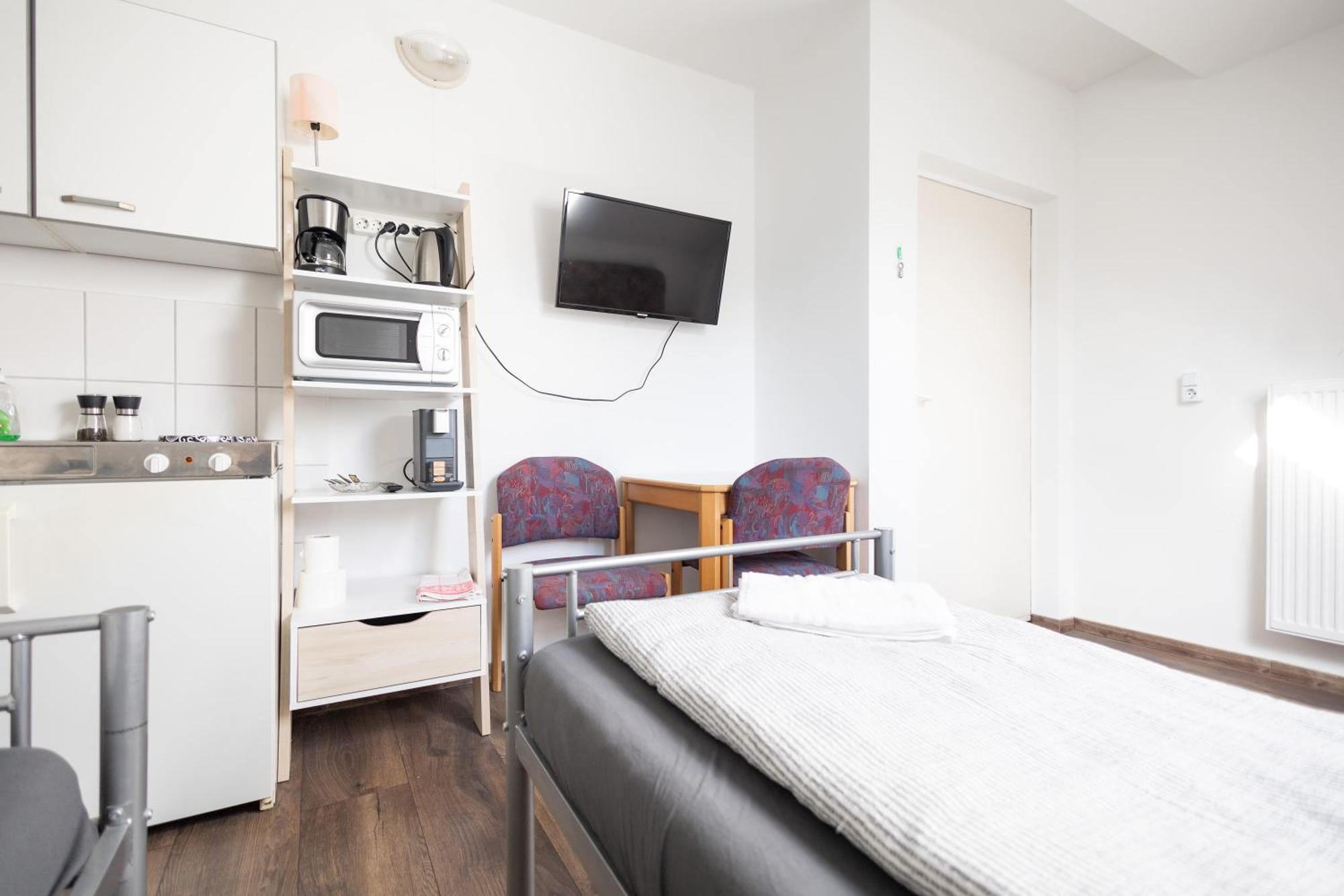 Apartmenthaus Am Waldrand- Kueche - Fruehstueck - Balkon 维尔德曼 外观 照片